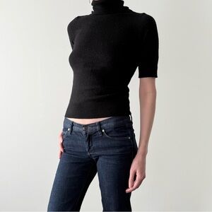 Tahari 100% merino wool short sleeve turtle neck.